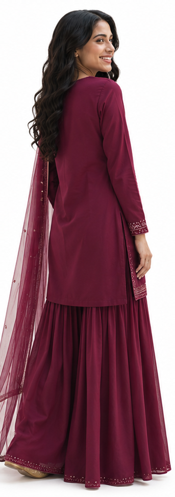 Gulab Farshi Set - pose 4
